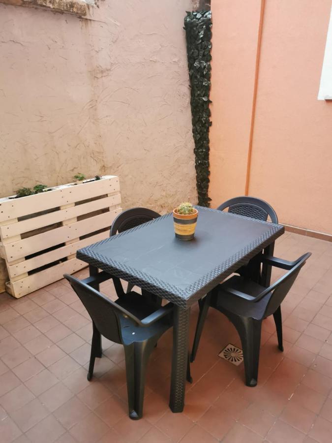 La Casa Di Domitilla LʼAquila Exterior foto